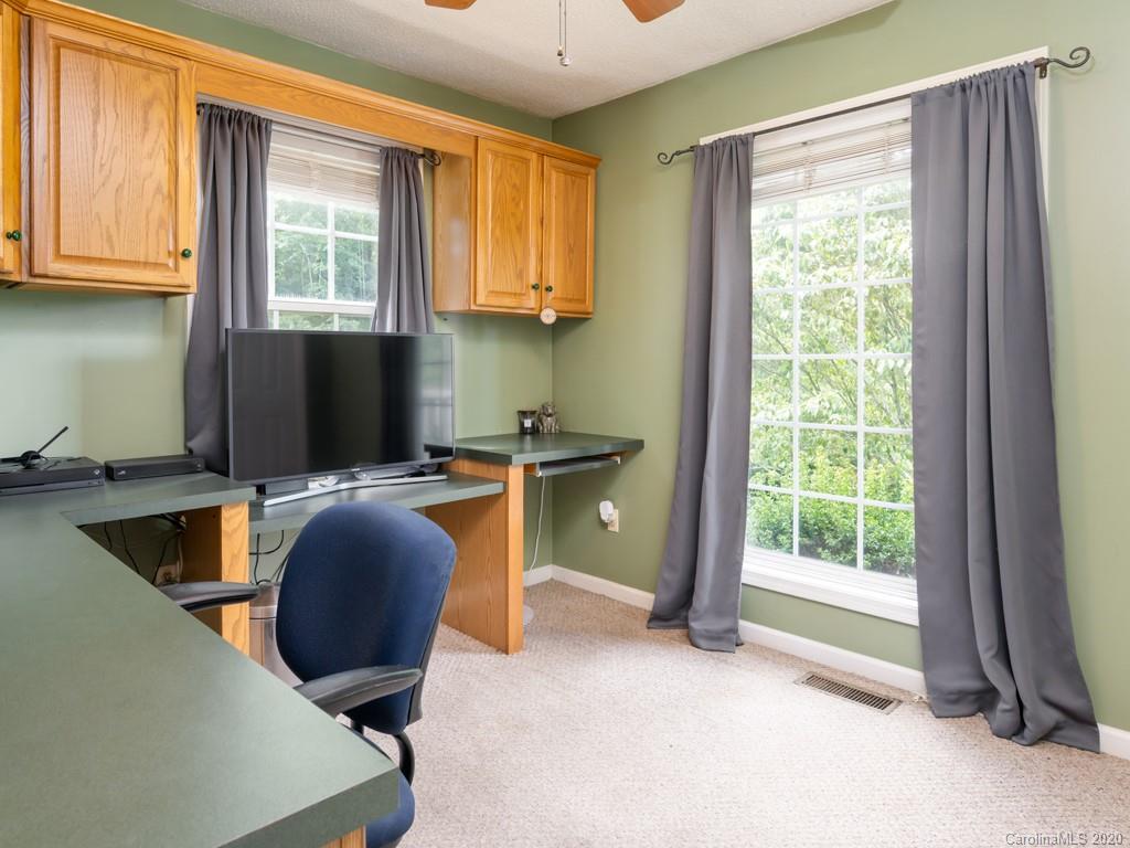 27 Little Knob Road Asheville NC 28803