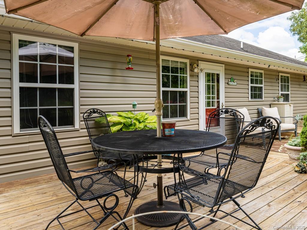 27 Little Knob Road Asheville NC 28803