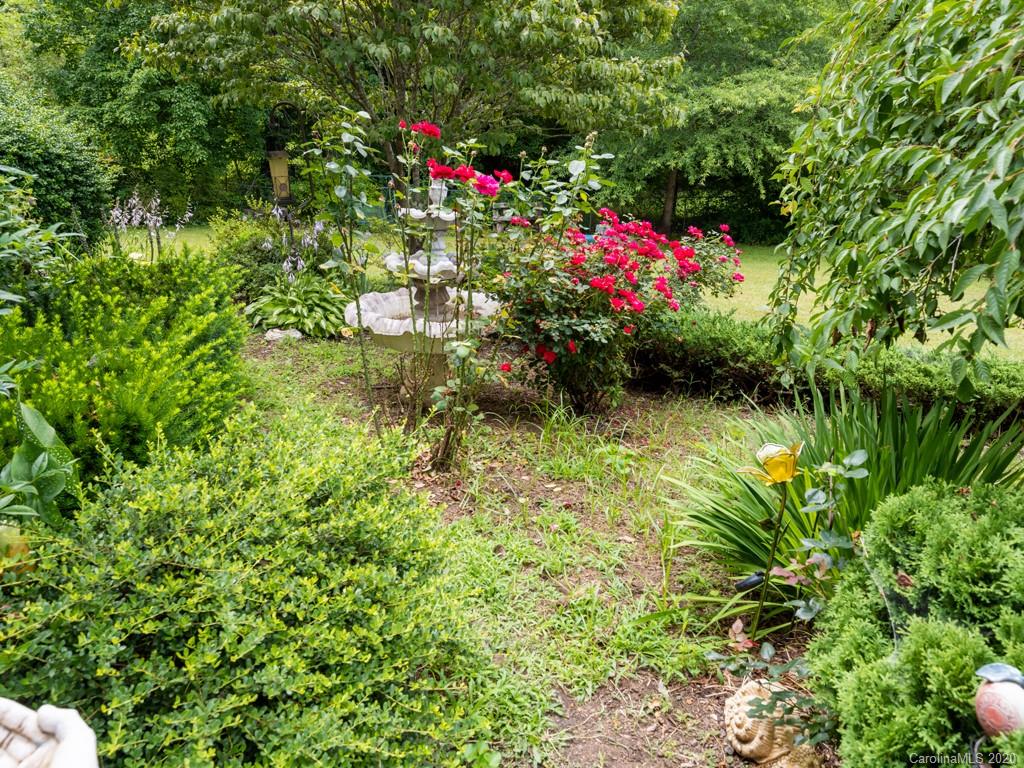 27 Little Knob Road Asheville NC 28803