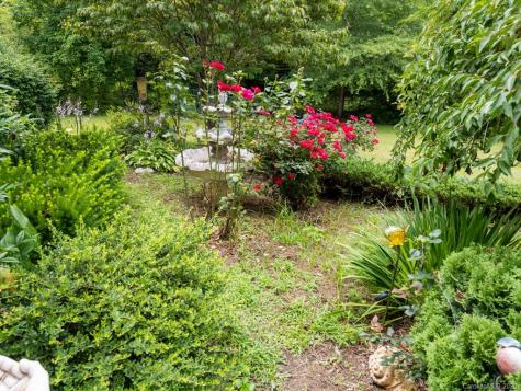 27 Little Knob Road Asheville NC 28803