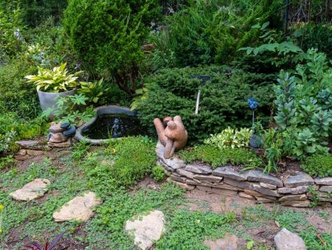 27 Little Knob Road Asheville NC 28803