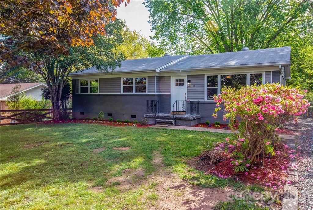 16 Wagon Road Asheville NC 28805