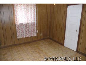 75 Gillespie Drive Leicester NC 28748