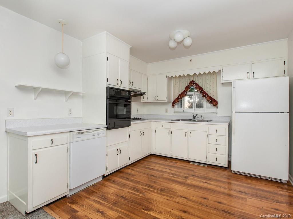 20 Wagon Road Asheville NC 28805