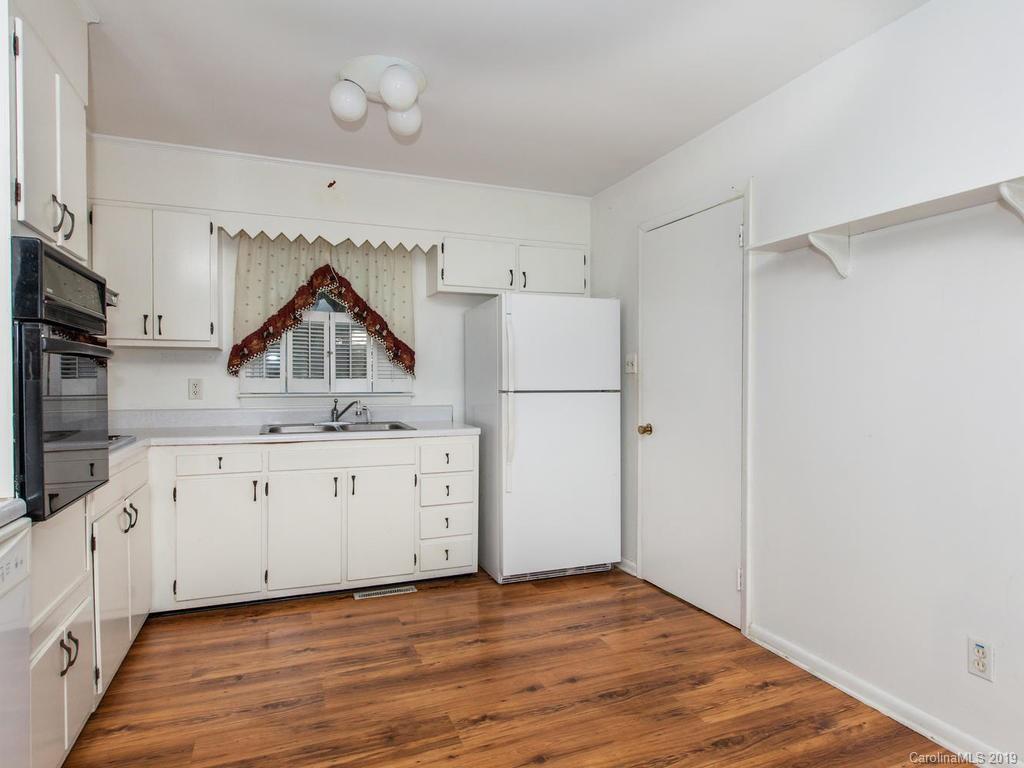 20 Wagon Road Asheville NC 28805