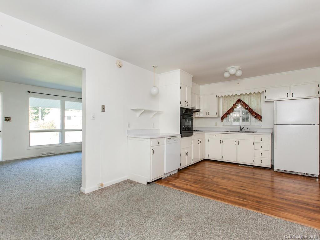 20 Wagon Road Asheville NC 28805