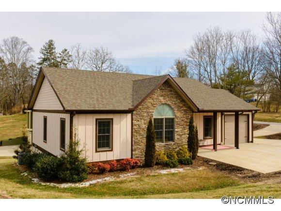 5 Harbeck Drive Weaverville NC 28787