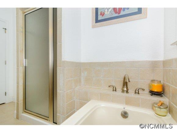 5 Harbeck Drive Weaverville NC 28787