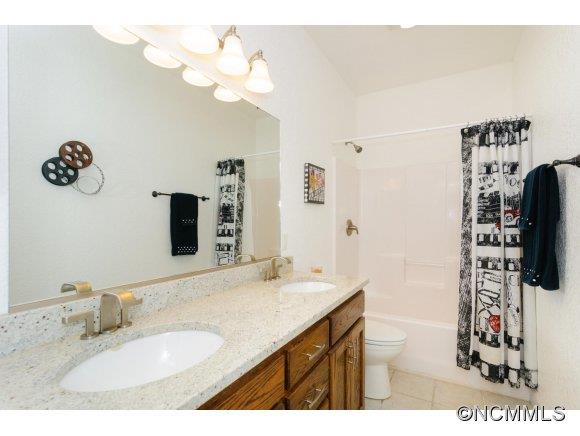 5 Harbeck Drive Weaverville NC 28787