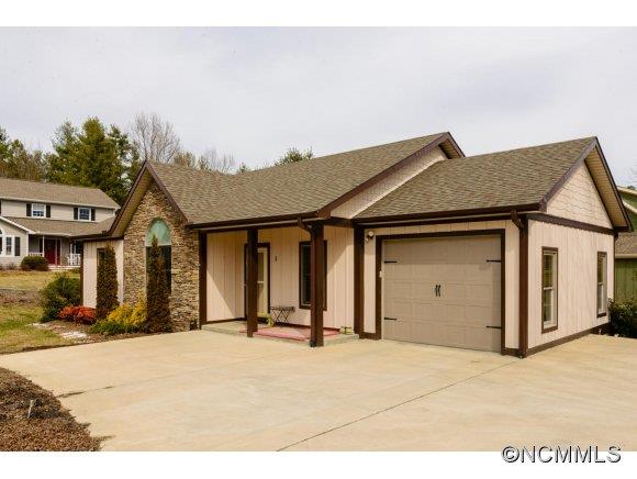 5 Harbeck Drive Weaverville NC 28787