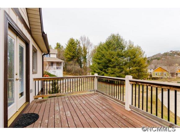 5 Harbeck Drive Weaverville NC 28787