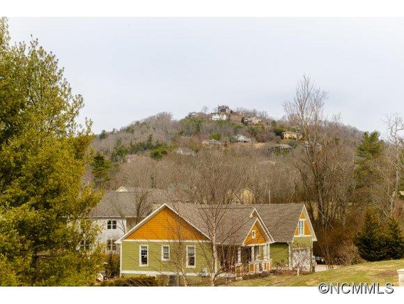 5 Harbeck Drive Weaverville NC 28787