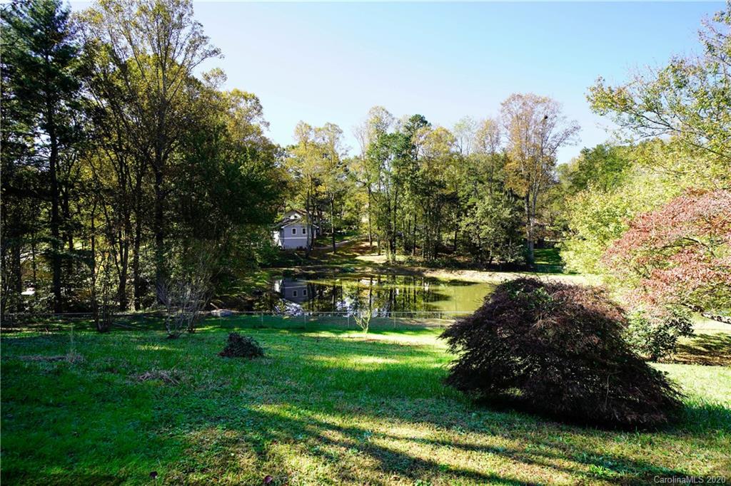 8 Woodfield Road Arden NC 28704