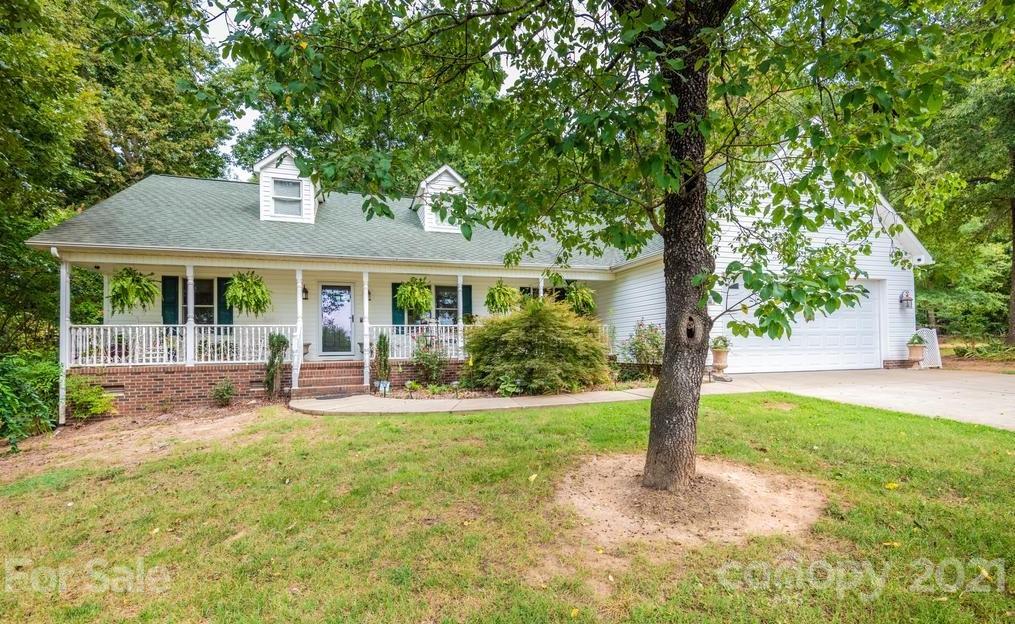 1836 Kathy Street Newton NC 28658