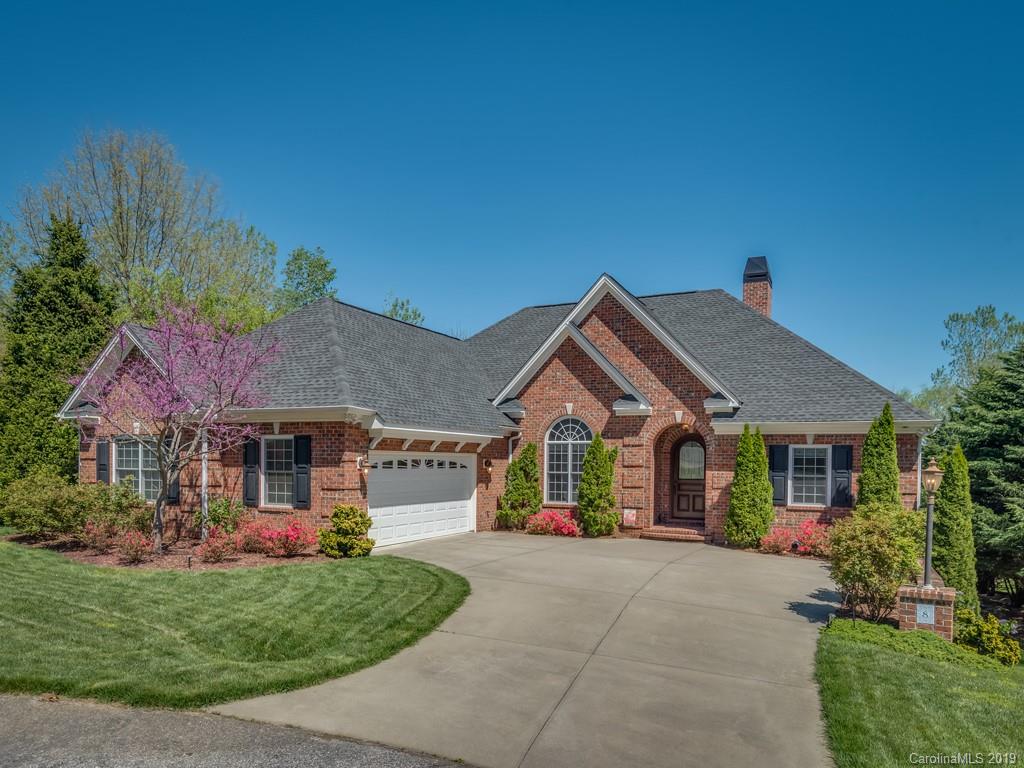 8 Split Creek Court Mills River NC 28759