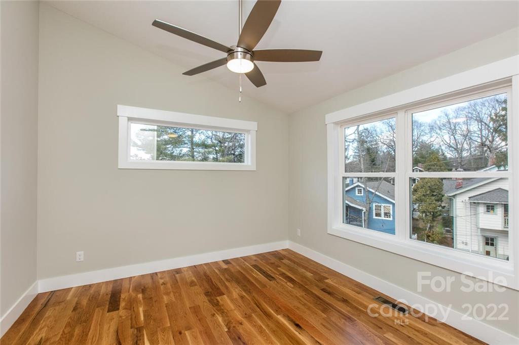15 Midway Drive Asheville NC 28804