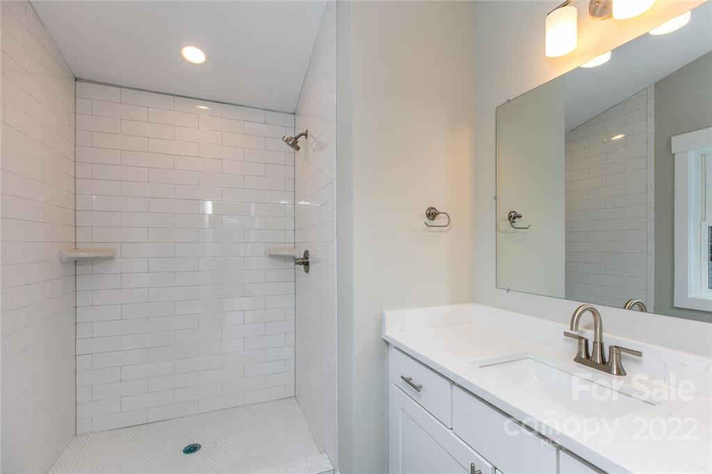 15 Midway Drive Asheville NC 28804