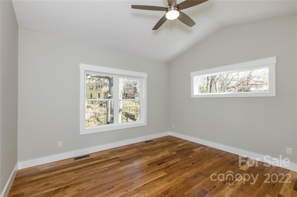 15 Midway Drive Asheville NC 28804