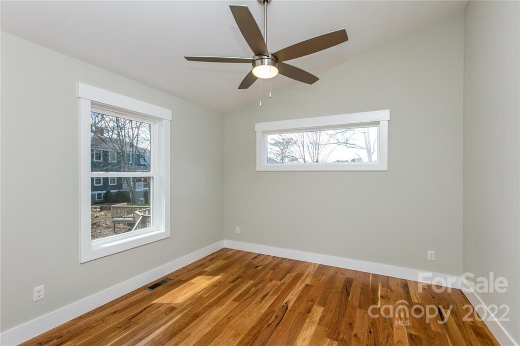 15 Midway Drive Asheville NC 28804