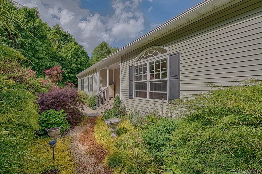 26 Davis Lane Waynesville NC 28786