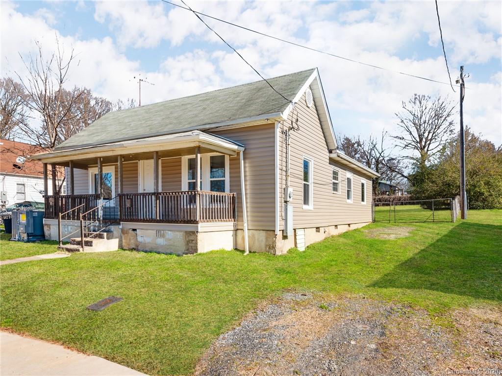 639 Harrison Street Statesville NC 28677