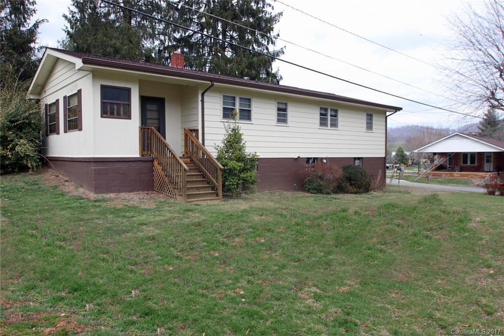 1050 Ratcliff Cove Road Waynesville NC 28786