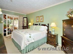 95 Black Oak Drive Asheville NC 28804
