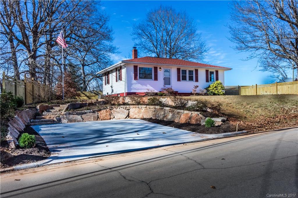 377 Riverview Drive Asheville NC 28806