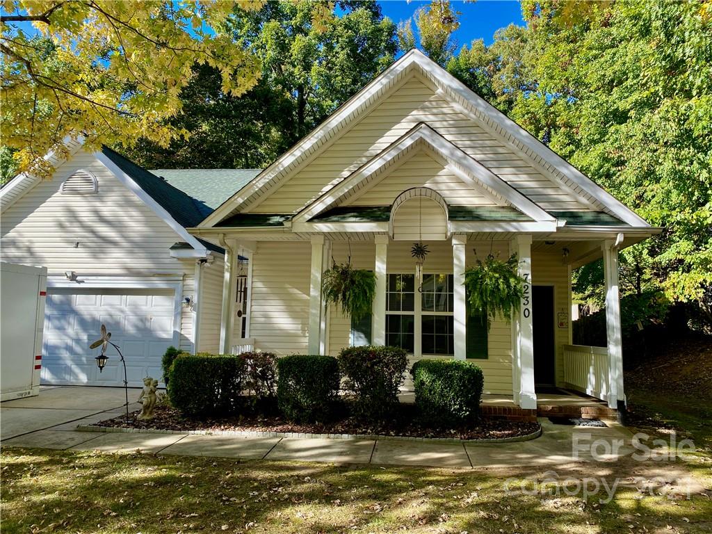 7230 Frances Irene Drive Charlotte NC 28215