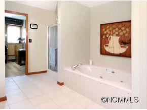 10 Zachary Ridge Road Asheville NC 28804