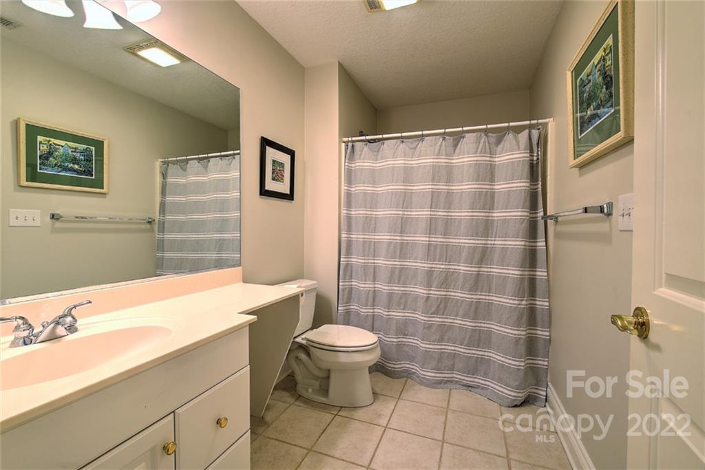107 Windgate Place Asheville NC 28805