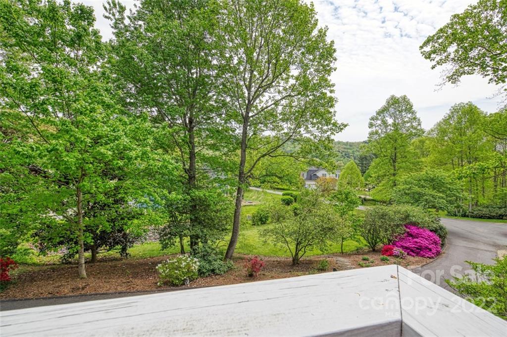 107 Windgate Place Asheville NC 28805