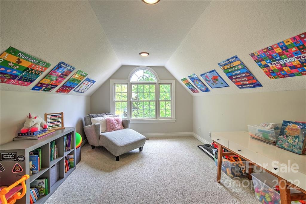 107 Windgate Place Asheville NC 28805