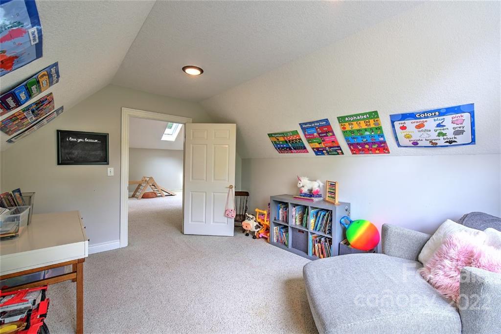 107 Windgate Place Asheville NC 28805