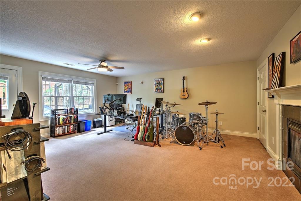 107 Windgate Place Asheville NC 28805
