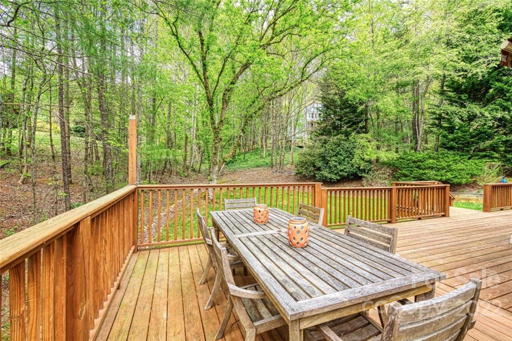 107 Windgate Place Asheville NC 28805