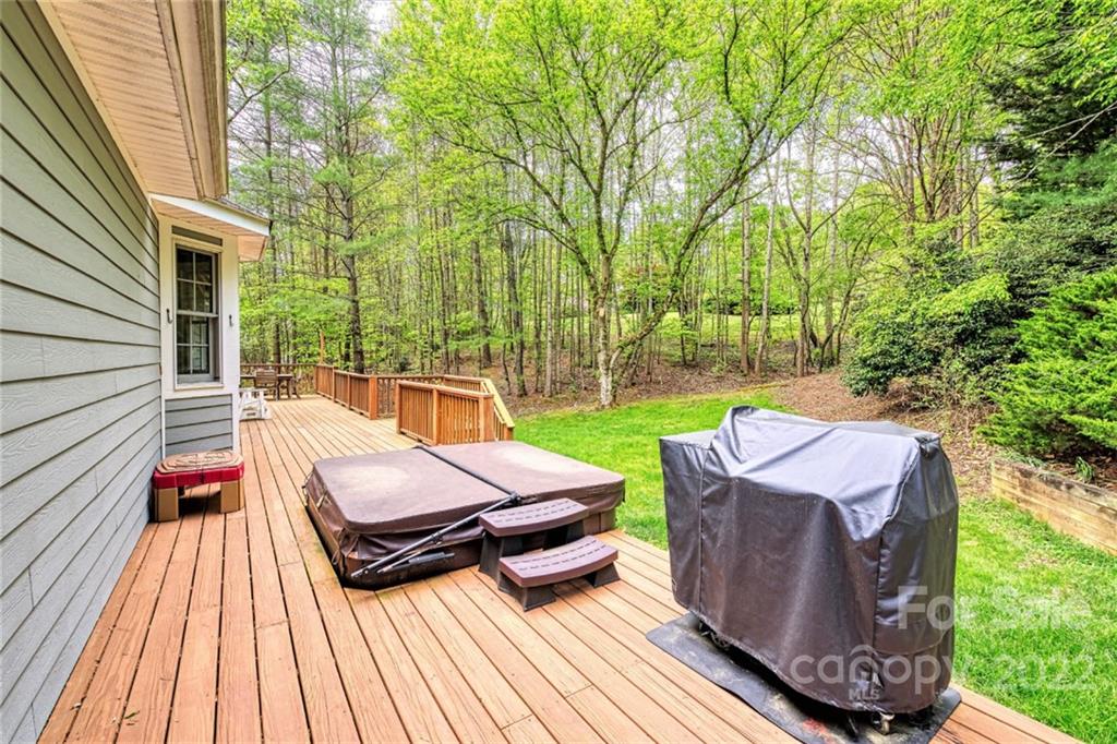 107 Windgate Place Asheville NC 28805