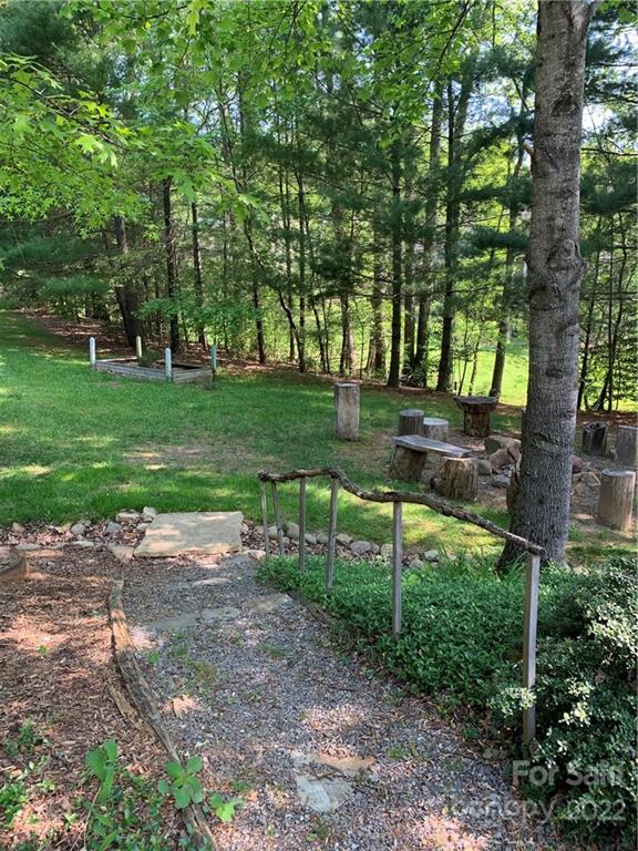 107 Windgate Place Asheville NC 28805