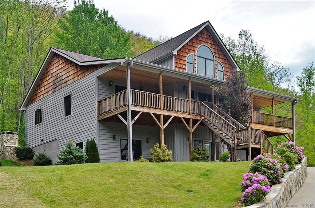 17 Constitution Avenue Waynesville NC 28785
