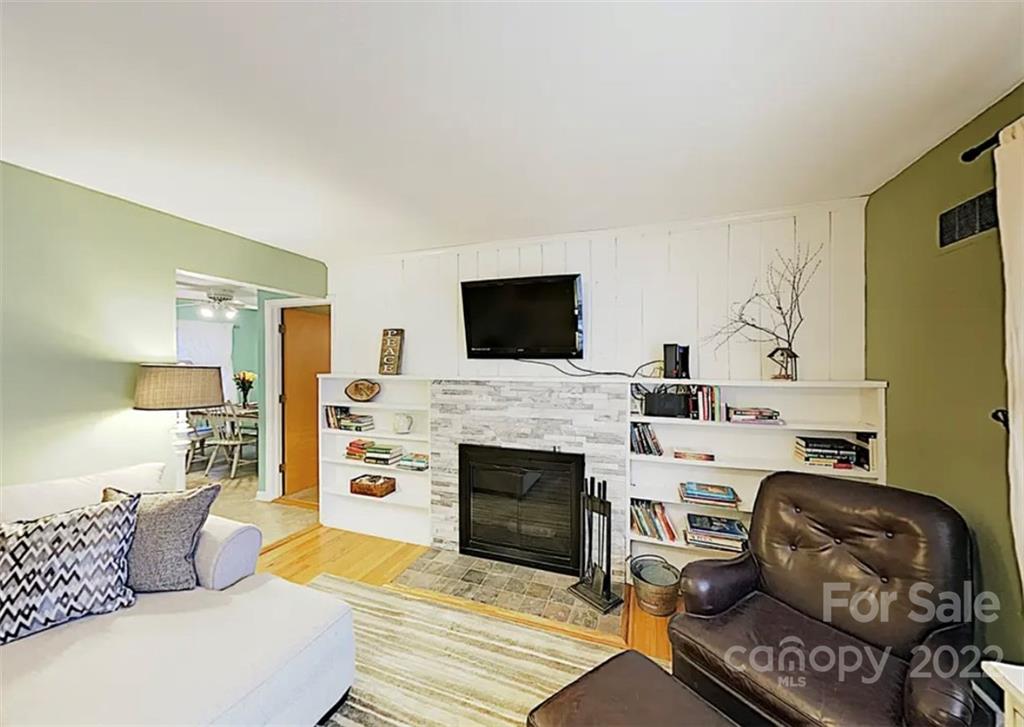 2338 Riceville Road Asheville NC 28805