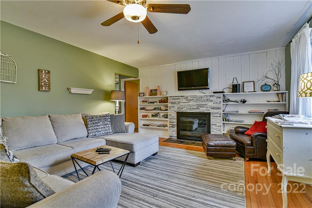 2338 Riceville Road Asheville NC 28805