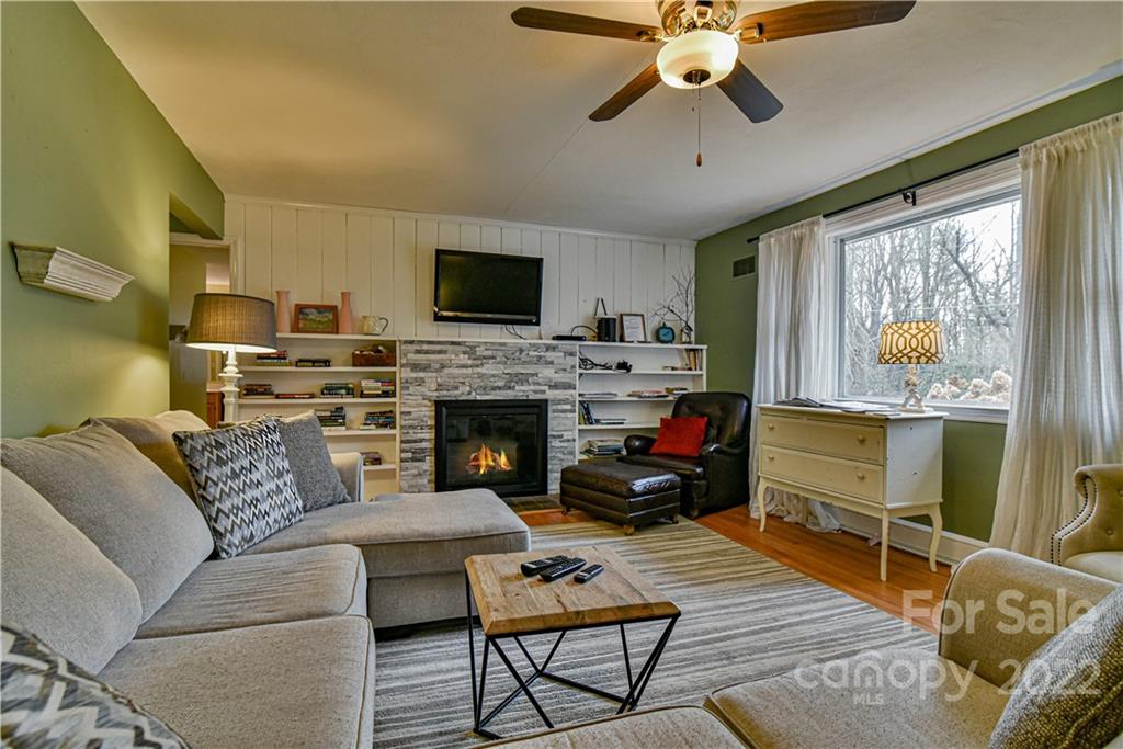 2338 Riceville Road Asheville NC 28805