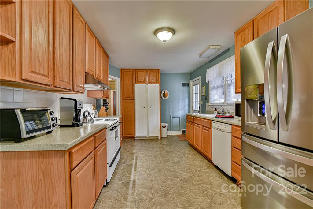 2338 Riceville Road Asheville NC 28805