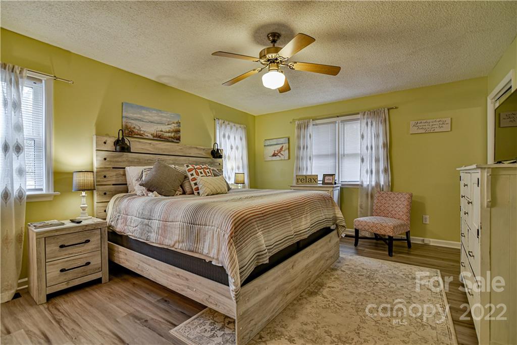 2338 Riceville Road Asheville NC 28805
