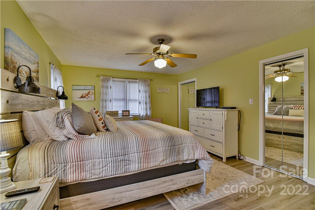2338 Riceville Road Asheville NC 28805