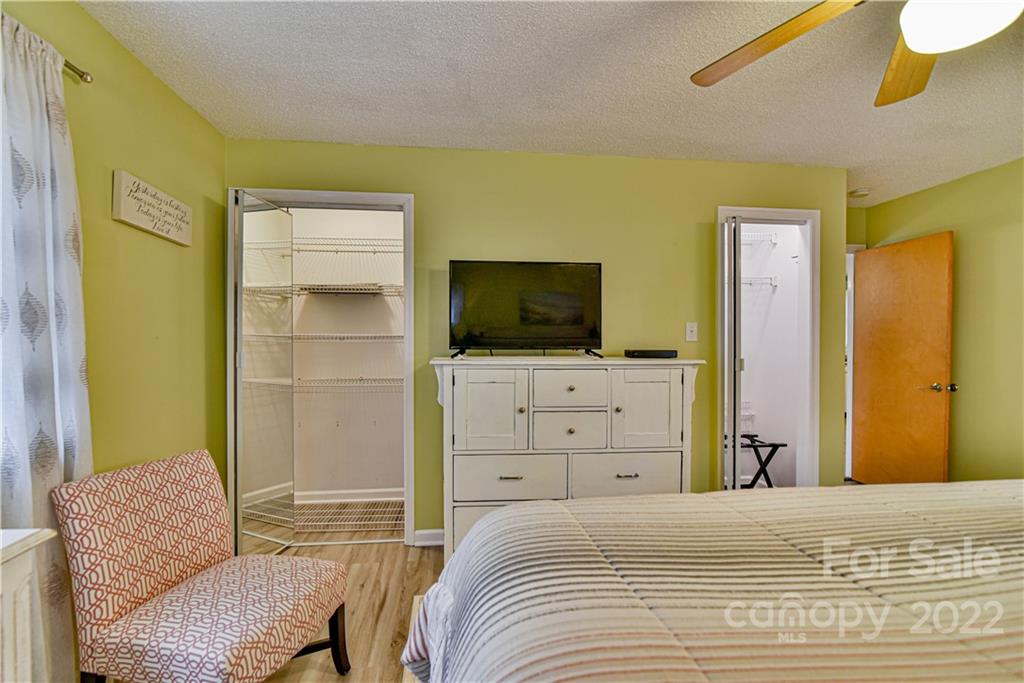 2338 Riceville Road Asheville NC 28805