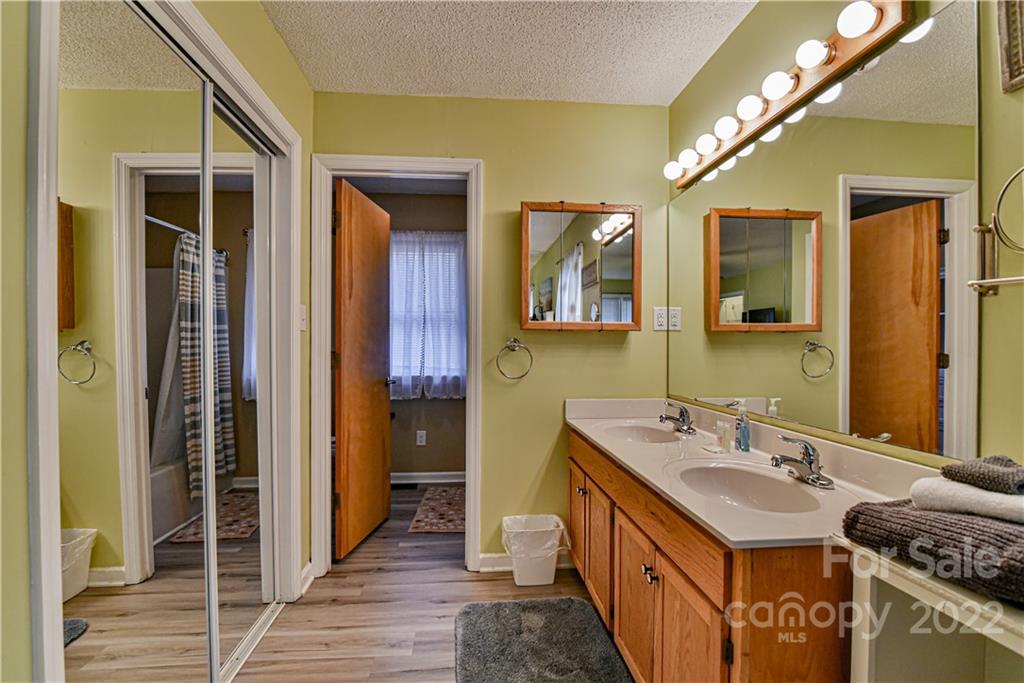 2338 Riceville Road Asheville NC 28805