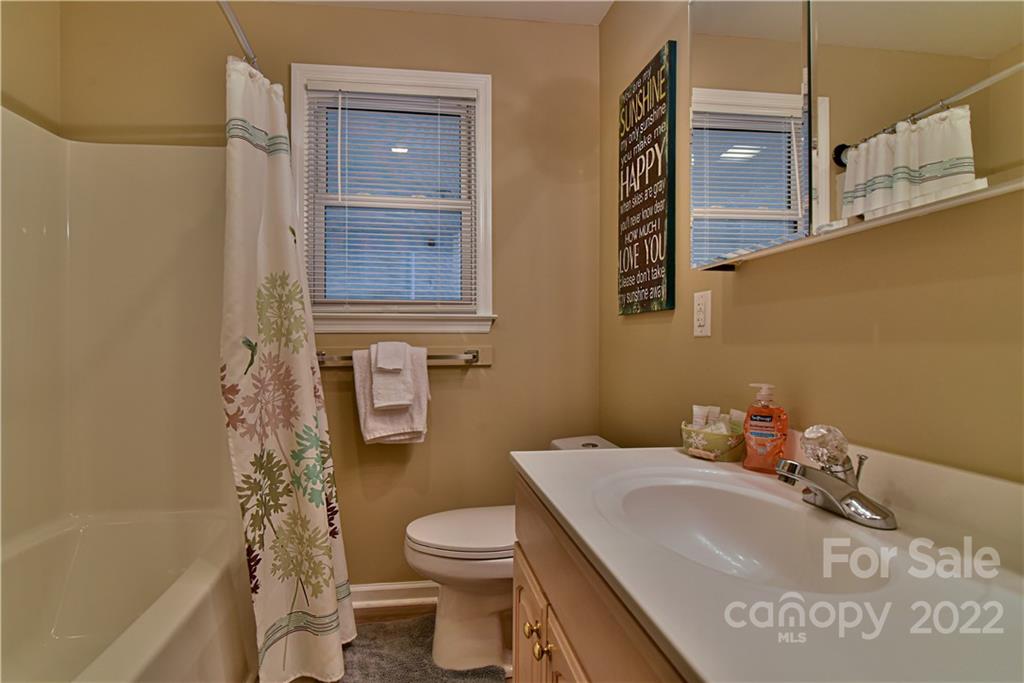 2338 Riceville Road Asheville NC 28805