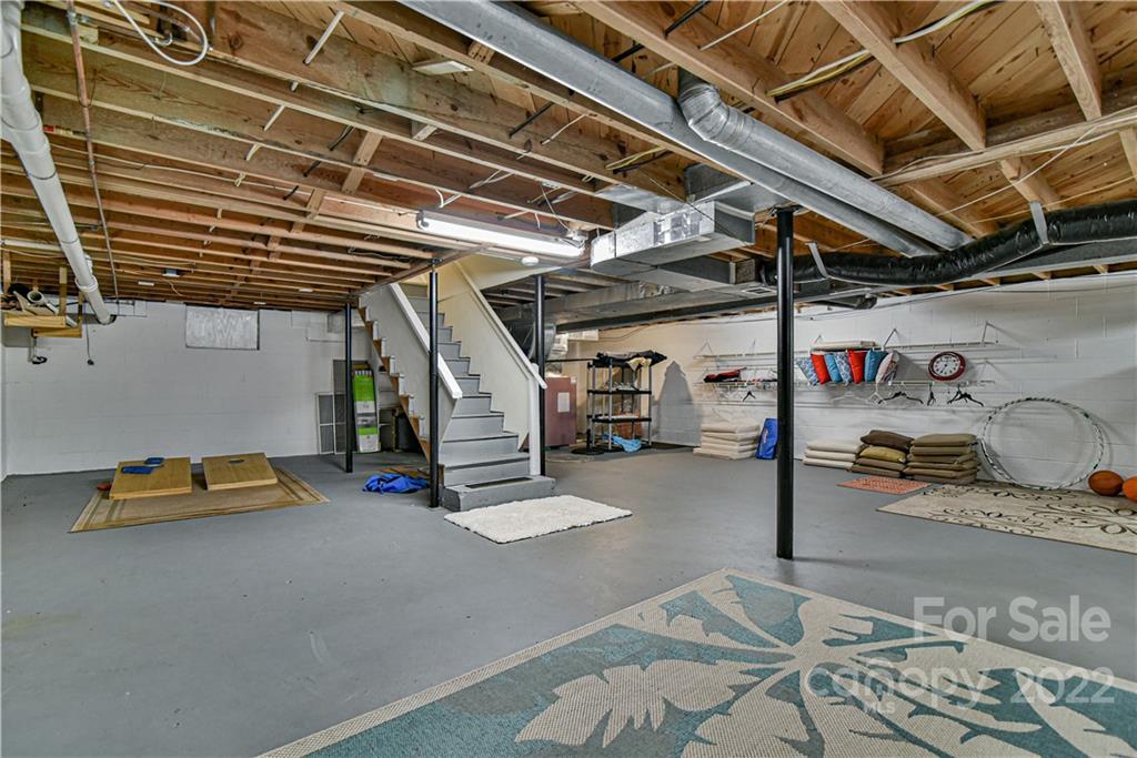 2338 Riceville Road Asheville NC 28805