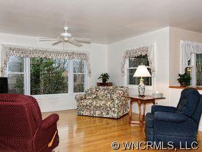 206 Woodland Drive Swannanoa NC 28778